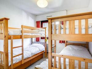 Apartment Fleurs des Alpes-1 by Interhome