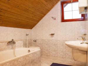 Holiday Home Yellow 2 by Interhome