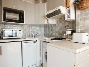Apartment Hoédic by Interhome