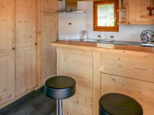 Chalet Le Muveran V6 by Interhome