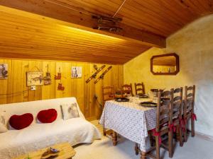 Apartment A la Claire Fontaine 2 by Interhome