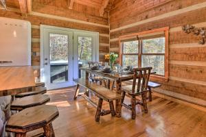 Luxe Dog-Friendly Cabin with Hot Tub and Game Room