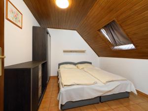 Apartment Moni 2 by Interhome
