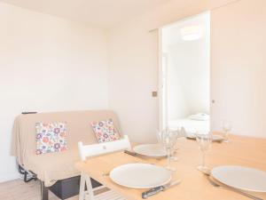 Appartements Apartment Deauville Plage 1 et 2 by Interhome : photos des chambres