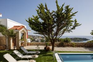 Veranda Sea View Villa, Walking Distance to Beach, By ThinkVilla
