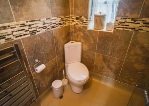Double Room 3 (Pet Friendly) room in The Mug House Inn