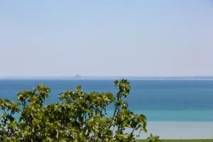 La Metairie-du-Vauhariot - Vue Mer et Mont Saint Michel - Piscine Chauffée - Accès GR34 - Cancale