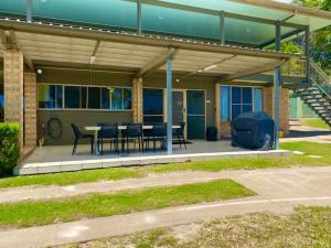 Orchid Beach Apartments