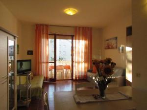 Bright studio 200mt from the beach