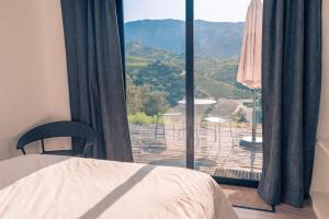 Casa do Losango - the Douro river as a border