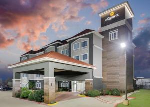 obrázek - La Quinta Inn and Suites by Wyndham Paris