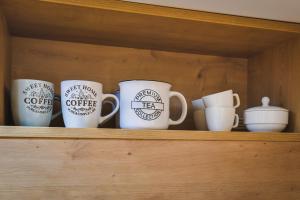 Pieces of Nature in a Stylish One-bedroom Flat by Flat Mаnager