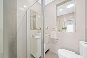 Big Stylish 3 bed house with Free Parking