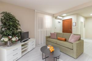 Apartment Complex Irena with Pool