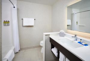 Holiday Inn Express & Suites Windsor East - Lakeshore by IHG