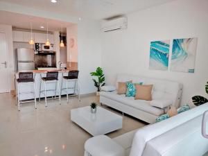 Morros Pelican Sunrise - Livin Colombia