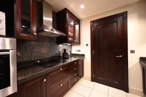 Newly furnished. Cozy apartment. Quite location.