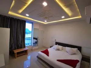 Hotel and Cafe 1947 - Pushkar