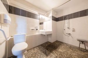 Hotels Comfort Hotel Dijon Sud - 21600 LONGVIC : photos des chambres