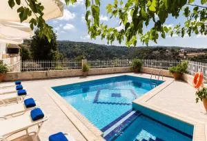 Antigoni Villa, a back-to-nature sanctuary, By ThinkVilla - Thrónos