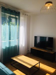 Appartements Charmant T2 proche gare, avec la fibre et jardin : photos des chambres