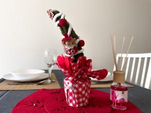 Modern & Sunny 52m2 Apartment with Balcony & Fast WIFI