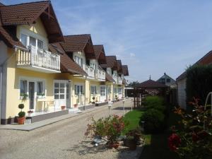 Petrovics Apartmanház 1