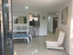 Hermoso Apartamento en el Rodadero, a tan sólo una cuadra de la playa!