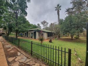 Angelas Guest House