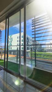 Aeropod KK Corner Unit Near City and Airport 4 pax Free Parking