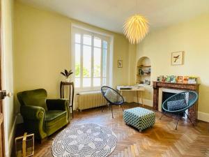 Charmante maison bourguignonne avec grand jardin et parking