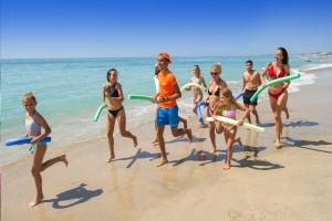 LES PIEDS DANS LEAU A PALAVAS ! Mer à 50 m ! MHome 6 Pers climatisé T confort CAMPING 4 ETOILES