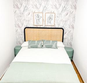 Apartamentos Arttyfal con parking y WiFi by SURYNIEVE