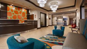 Best Western Premier Ashton Suites - Willowbrook
