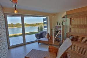 Exklusives Rhein-Lounge Apartment mit direktem Rheinblick, Sauna, 2 Schlafzimmern, Parkplatz für bis zu 5 Gäste