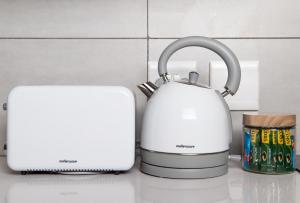 Comfy 2bed 2bath in a Secure golf estate WIFI