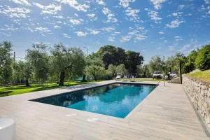 Castelletto Apartments with Pool by Wonderful Italy - Prevalle