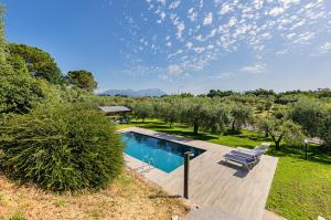 Castelletto Apartments with Pool by Wonderful Italy