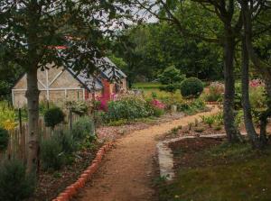 B&B / Chambres d'hotes Les gites de Keregal - la cabane de Charlotte : photos des chambres