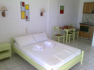 Aeolos Hotel Apartments Lakonia Greece