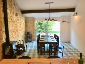 Maisons de vacances A Beautiful 3 Bedroom Gem on the Banks of the River Dordogne : photos des chambres