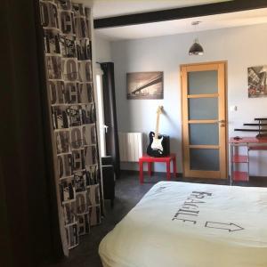 Maisons d'hotes Lou Bastido : Suite - Vue sur Jardin