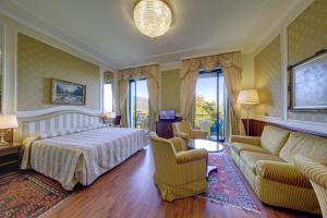 Junior Suite with Lake View room in Hotel Simplon