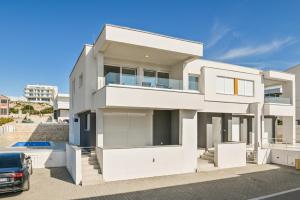 Pool Apartments Funtastic C