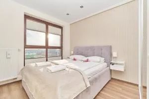 Apartment Wrocław Krakowska with Balcony and FREE GARAGE by Noclegi Renters - Krzyki