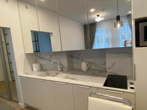 Moder Chic Apartment in Center-PRIME RENTALS