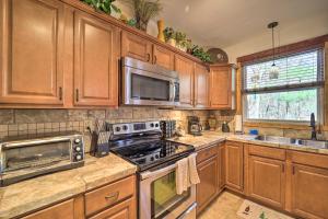 Cattail Creek Escape, 44 Mi to Mt Mitchell!