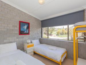 Tanderra 17 28 Park Road