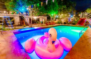 บ้านเดอะเมาเท่น By The Mountain Ozoneบ้านโอโซนขุนเขาแก่งกระจาน