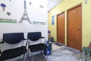 Eiffel Residence Batu Tulis 35A1 - Female Only